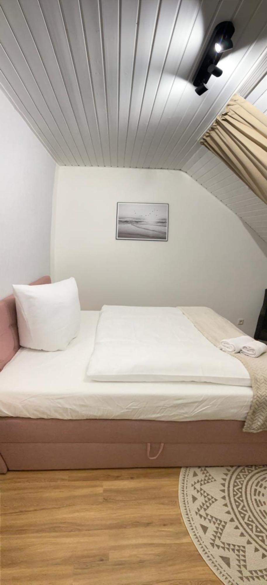 Anjas Appartement I Zentral I 81 Qm Stilvolle Geraeumige Wohnung I Parkplaetze Vorhanden オスナブリュック エクステリア 写真